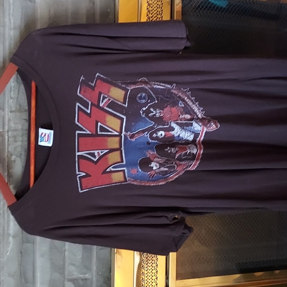 Junk Food Clothing Other - Mens Junk Food 2XL Kiss 100% Cotton Tee, EUC!
